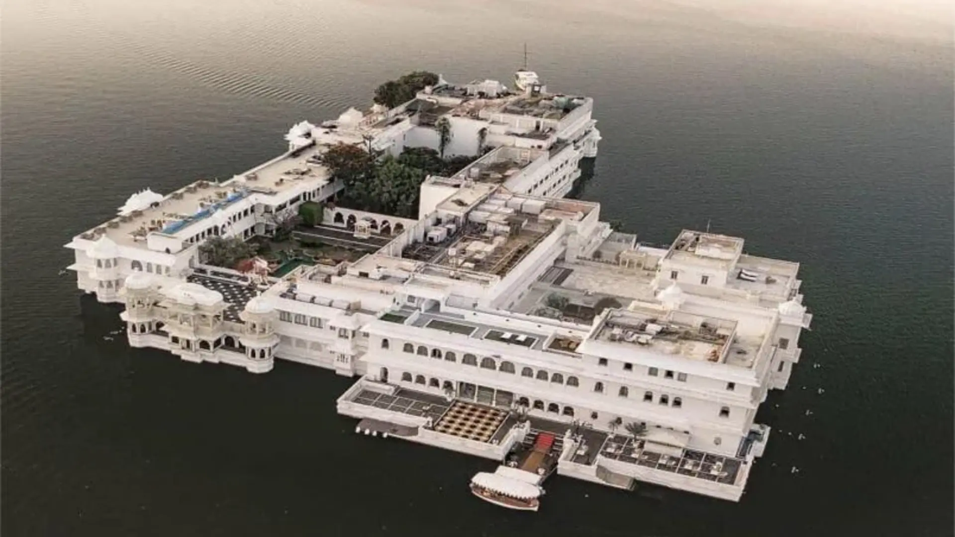 What Are the Best Destination Wedding Venues in Udaipur?